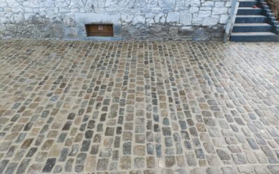 Réalisation d’un parking en grès de réemploi à Clavier